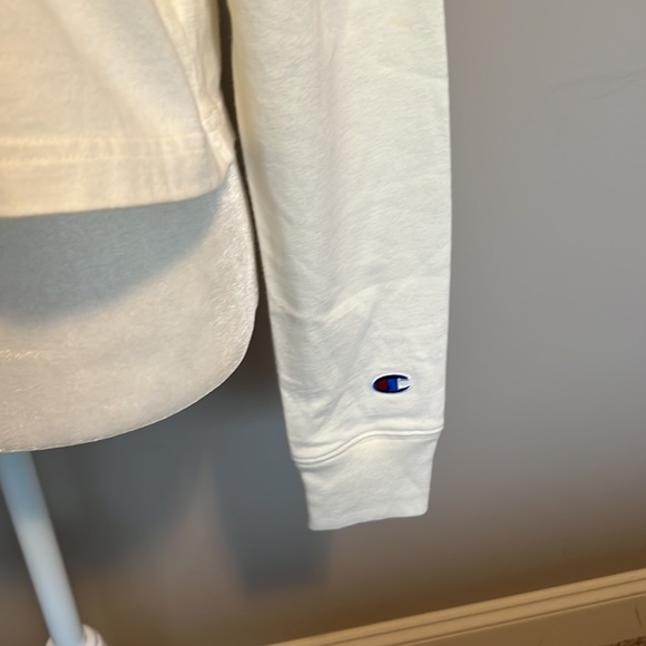 Champion Long Sleeve Crop T-shirt - only worn once - Picture 3 of 7